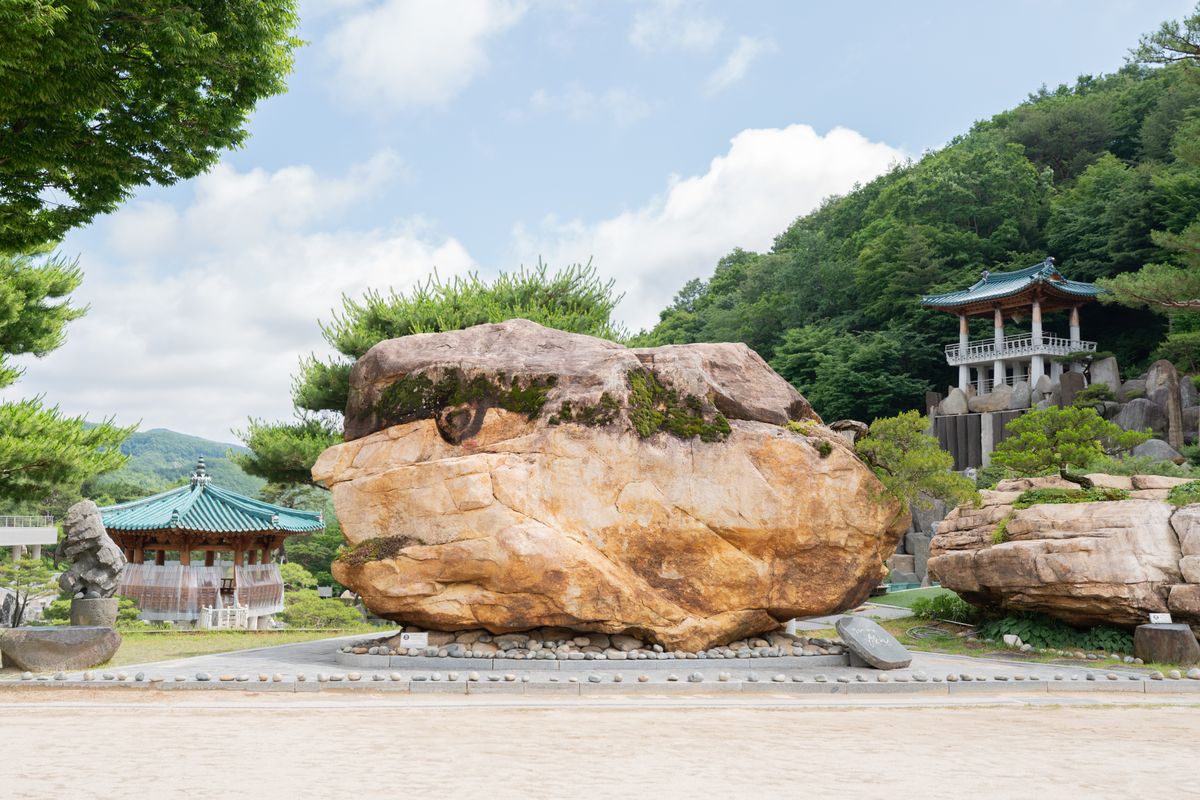 월명동 자연성전 성자 바위 갤러리 - 다양한 계절의 모습 4