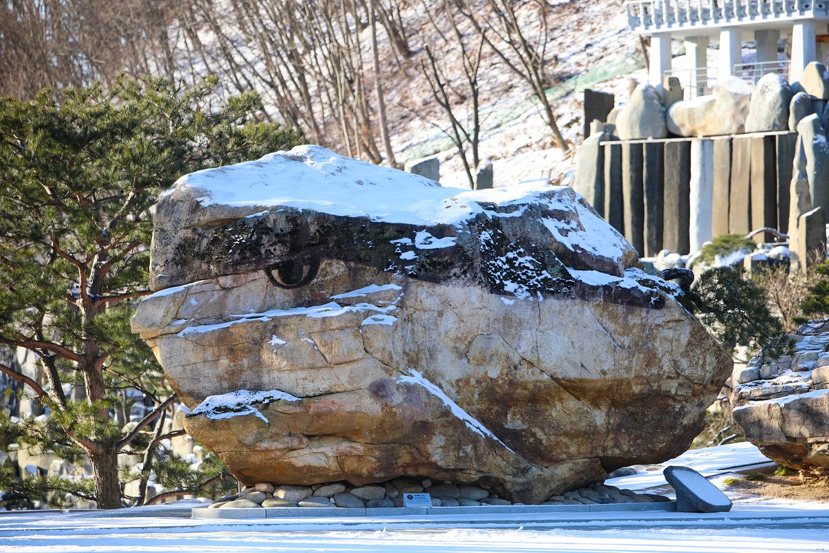 월명동 자연성전 성자 바위 갤러리 - 다양한 계절의 모습 5